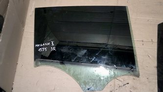 Стекло двери задней правой Renault Megane 2