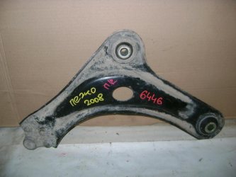 Рычаг передний правый Peugeot 2008 A94