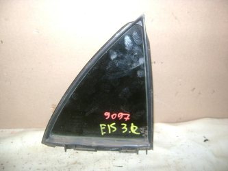 Стекло двери задней правой форточка Toyota Corolla E150