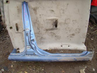 Порог со стойкой правый Nissan Almera Classic B10