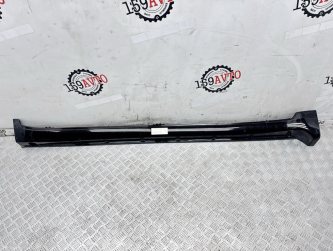 Накладка на порог наружная Toyota Land Cruiser J200