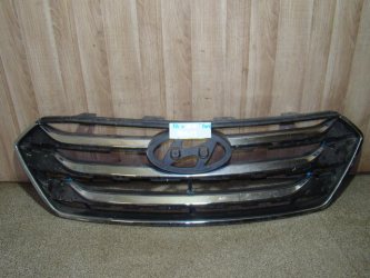 Решетка радиатора Hyundai Santa Fe 3 DM