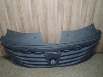 Решетка радиатора Renault Logan 1 L90
