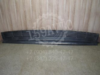 Накладка заднего бампера Toyota Land Cruiser J200