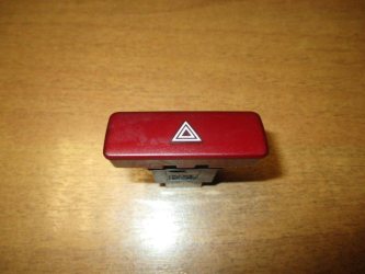 Кнопка аварийной сигнализации Mitsubishi Lancer 9 CS