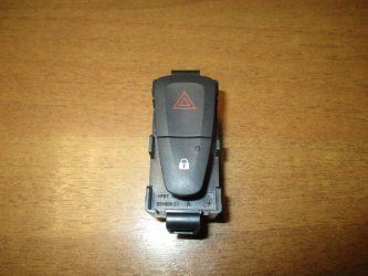 Кнопка аварийной сигнализации Renault Logan 2 L52