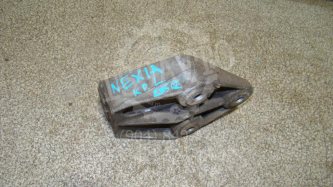 Кронштейн двигателя правый Daewoo Nexia N100, N150