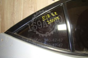 Стекло двери задней правой форточка Toyota Corolla E180