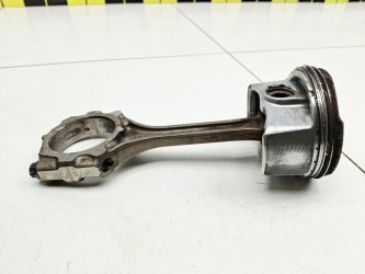 Поршень с шатуном Toyota Corolla E150
