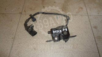 Замок капота Audi A8 D3