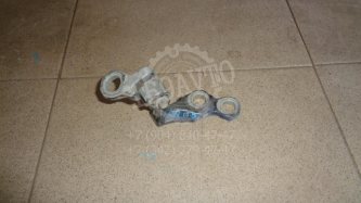 Петля двери передней правой верхняя Ford Focus 2