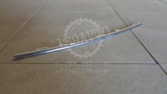 Молдинг решетки радиатора Volkswagen Polo 5