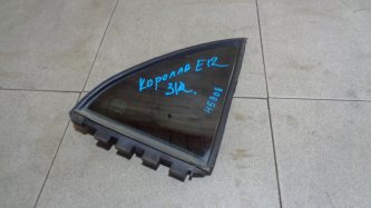 Стекло двери задней правой форточка Toyota Corolla E120