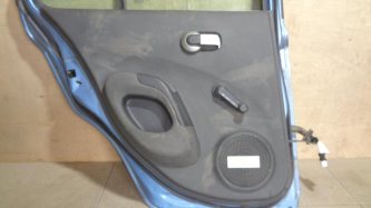Обшивка двери задней левой Nissan Micra K12