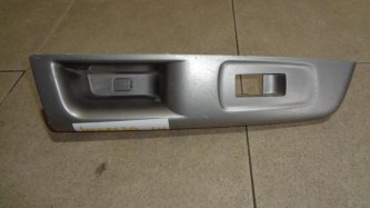 Накладка блока управления стеклоподъемниками Subaru Impreza G12, GE, GH