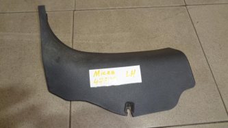 Обшивка стойки Nissan Micra K12