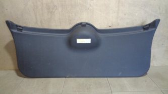 Обшивка двери багажника Nissan Micra K12