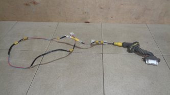 Проводка двери Toyota Corolla E150