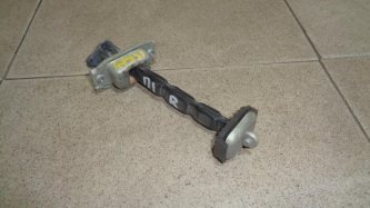 Ограничитель двери Honda Civic 4D FD