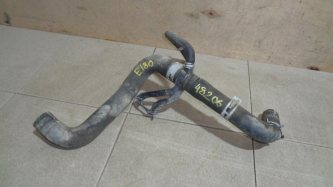 Патрубок радиатора Toyota Corolla E180