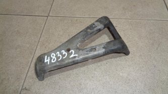 Кронштейн Audi A4 B6