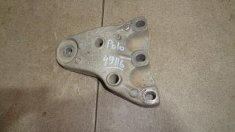 Кронштейн двигателя правый Volkswagen Polo 5