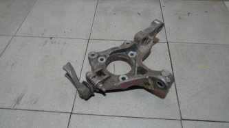 Кулак поворотный передний правый Chevrolet Cruze J300