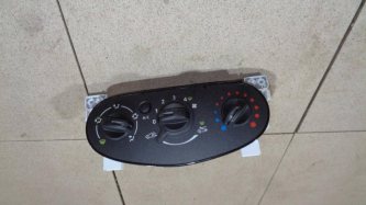 Блок управления отопителем Nissan Almera G15