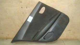 Обшивка двери задней левой Nissan Primera P12