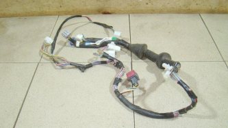 Проводка двери Toyota Corolla E120