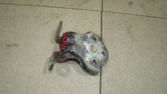 Петля двери передней Chevrolet Lacetti J200