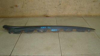 Молдинг лобового стекла Fiat Albea 178