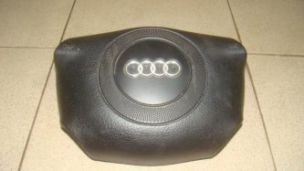Подушка безопасности в руль Audi A6 C5