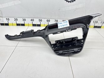 Накладка декоративная Peugeot 208 A9