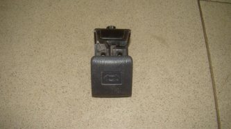 Ручка открывания капота Toyota Avensis 1 T220