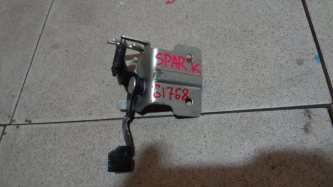 Ручка открывания лючка бензобака Chevrolet Spark M300