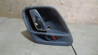 Ручка двери внутренняя правая Jeep Grand Cherokee WJ