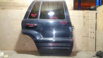 Дверь задняя правая Jeep Grand Cherokee WJ