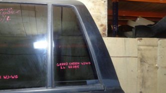 Стекло двери задней левой форточка Jeep Grand Cherokee WJ