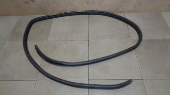 Уплотнитель двери Kia Cerato 2 TD