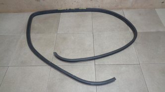 Уплотнитель двери Kia Cerato 2 TD