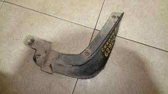Брызговик передний правый Kia Cerato 2 TD