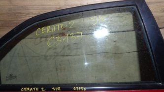 Стекло двери задней правой Kia Cerato 2 TD