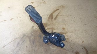 Педаль газа Toyota Land Cruiser Prado J120