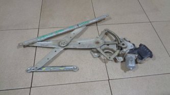 Стеклоподъемник передний левый Toyota Corolla E150