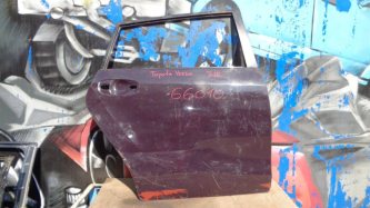 Дверь задняя правая Toyota Verso R20