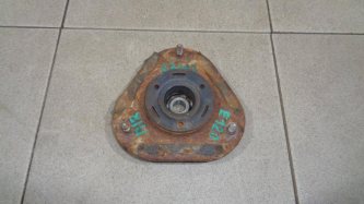 Опора переднего амортизатора Toyota Corolla E120
