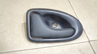Ручка двери внутренняя левая Renault Logan 1 L90