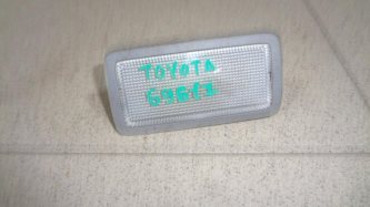 Плафон салонный Toyota RAV4 XA30