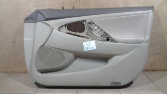 Обшивка двери передней правой Toyota Camry XV40
